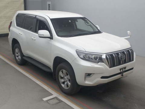 2019 Toyota Land Cruiser Prado TRJ150W[2]