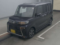 2023 Daihatsu Tanto Custom