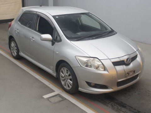 2007 Toyota Auris NZE151H[2]