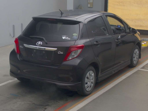 2013 Toyota Vitz NSP130[1]