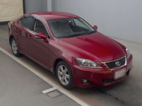 2011 Lexus IS GSE20[2]