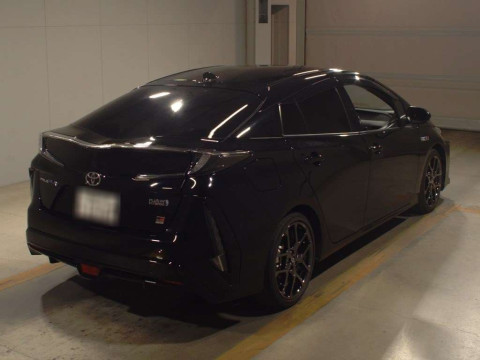 2020 Toyota Prius PHV ZVW52[1]