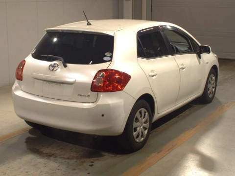 2007 Toyota Auris NZE151H[1]