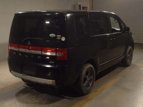 2013 Mitsubishi Delica D5 CV1W[1]