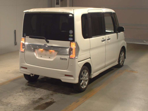 2016 Daihatsu Tanto Custom LA600S[1]