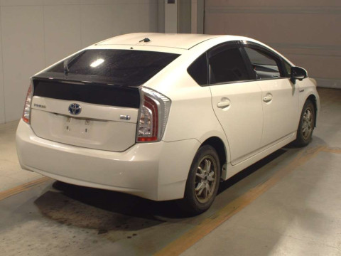 2012 Toyota Prius ZVW30[1]