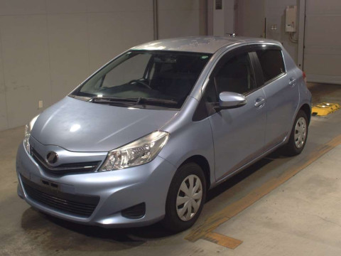 2011 Toyota Vitz NSP130[0]