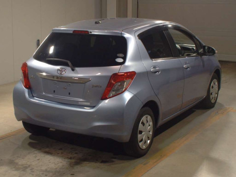 2011 Toyota Vitz NSP130[1]