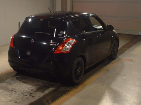 2016 Suzuki Swift ZC72S[1]