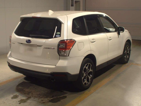 2016 Subaru Forester SJ5[1]