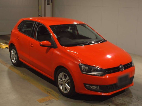 2014 Volkswagen Polo 6RCBZ[2]