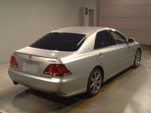 2005 Toyota Crown GRS180[1]