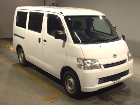 2018 Toyota Townace Van S402M[2]