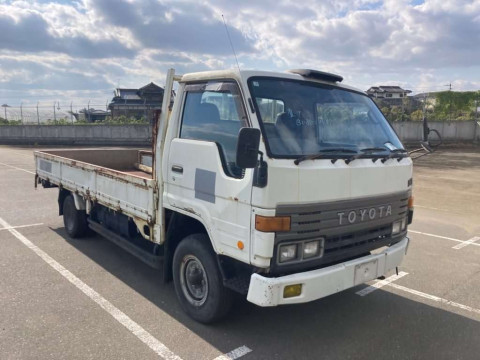 1992 Toyota Dyna Truck BU88[2]