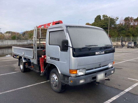 1992 Nissan Atlas UH4YH41[2]