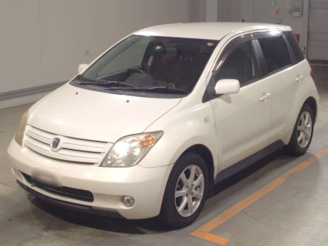 2002 Toyota IST NCP60[0]