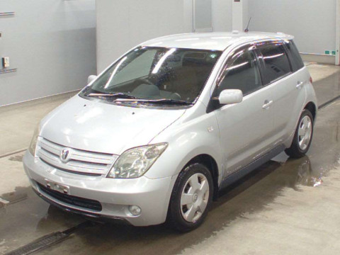 2003 Toyota IST NCP61[0]