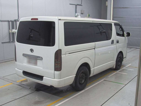 2005 Toyota Hiace Van KDH200V[1]