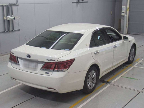 2015 Toyota Crown Hybrid AWS210[1]