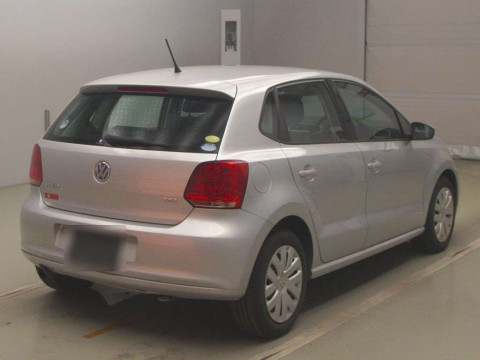 2010 Volkswagen Polo 6RCBZ[1]