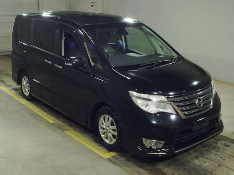 2015 Nissan Serena FNC26[2]