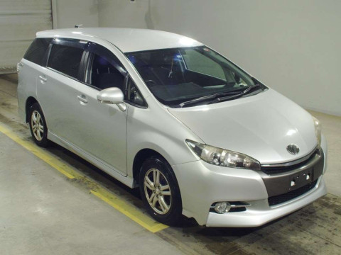 2014 Toyota Wish ZGE25W[2]