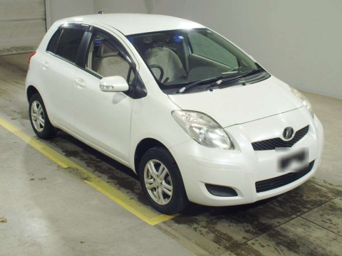 2009 Toyota Vitz NCP95[2]