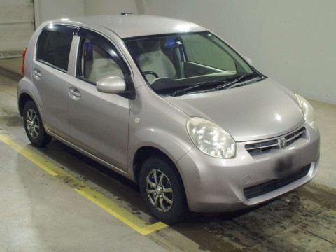 2014 Toyota Passo KGC35[2]