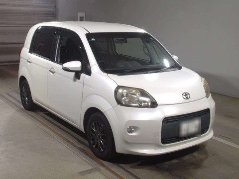 2012 Toyota Porte NCP141[2]