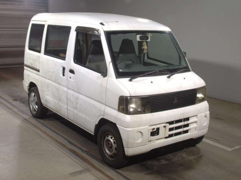 2001 Mitsubishi Minicab Van U62V[2]