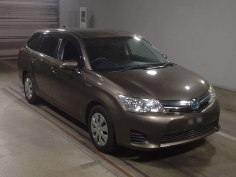 2014 Toyota Corolla Fielder NKE165G[2]