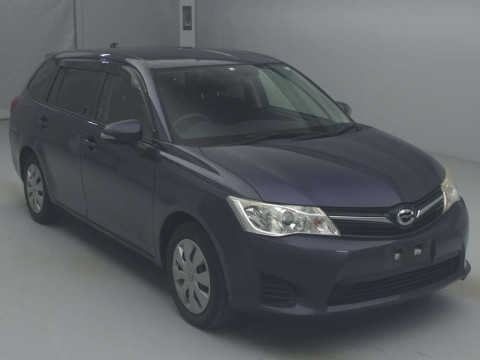 2014 Toyota Corolla Fielder NZE161G[2]