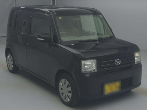 2010 Daihatsu Move Conte L575S[2]