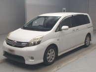 2012 Toyota Isis