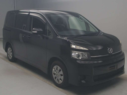 2012 Toyota Voxy ZRR70G[2]