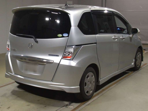 2012 Honda Freed hybrid GP3[1]