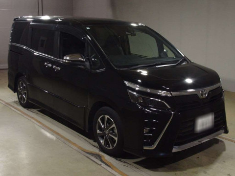 2020 Toyota Voxy ZRR80W[2]