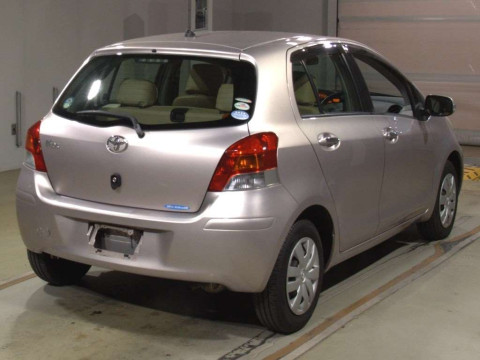 2010 Toyota Vitz KSP90[1]