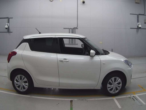 2021 Suzuki Swift ZC83S[2]