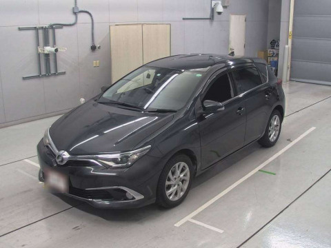 2016 Toyota Auris NZE181H[0]