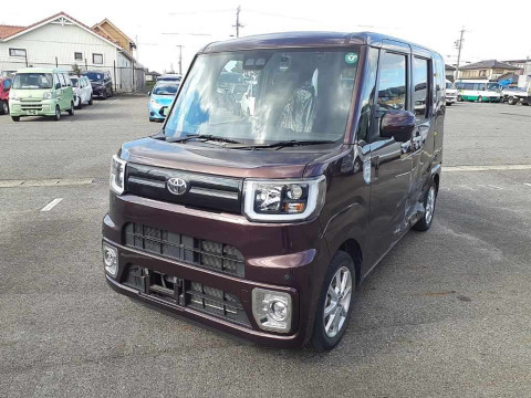 2021 Toyota Pixis Mega LA700A[0]