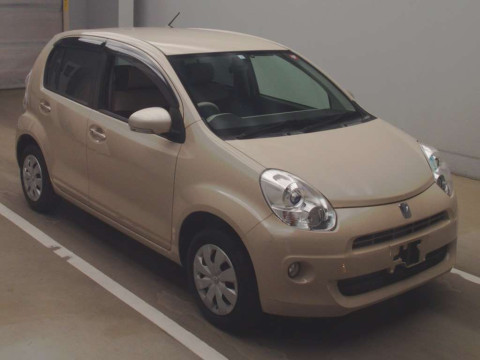 2013 Toyota Passo KGC30[2]