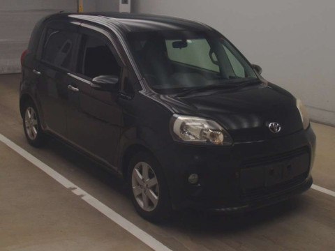 2013 Toyota Porte NCP141[2]