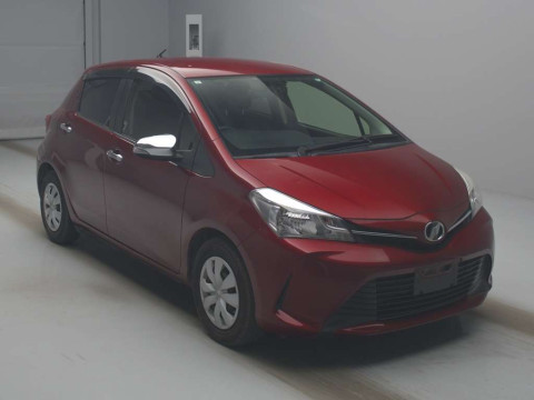 2015 Toyota Vitz NSP130[2]