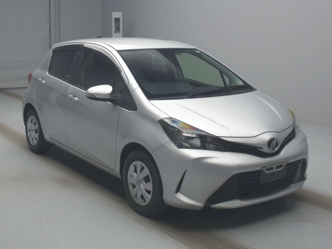 2016 Toyota Vitz NSP130[2]