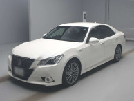 2013 Toyota Crown Hybrid