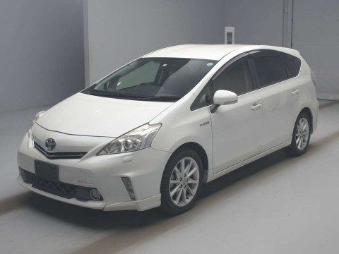 2014 Toyota Prius alpha ZVW40W[0]