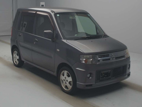 2009 Mitsubishi Toppo H82A[2]