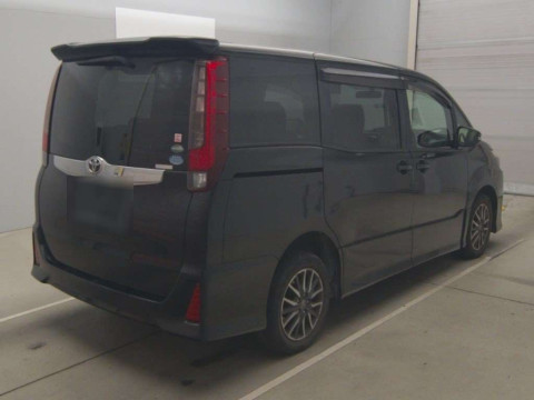 2014 Toyota Noah ZRR85W[1]