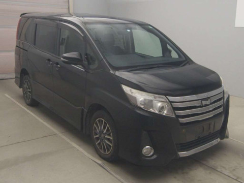 2014 Toyota Noah ZRR85W[2]